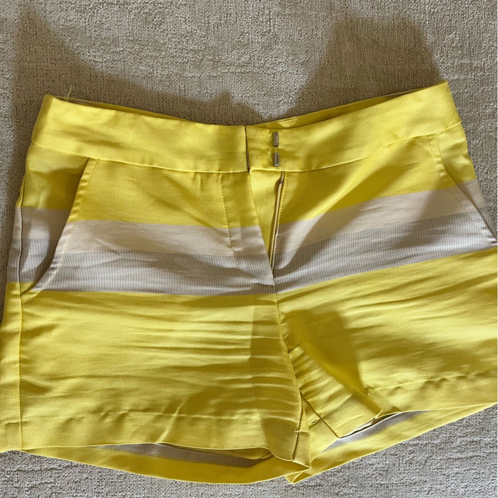 Waverly Grey shorts in size zero